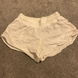 Lululemon Hotty Hot Low Rise Shorts 2.5” White